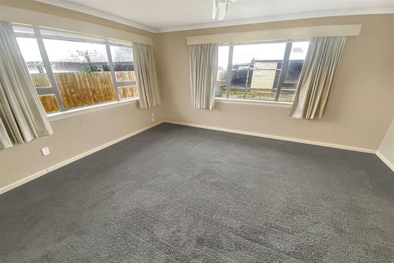 Photo of property in 25 Pinewood Avenue, North New Brighton, Christchurch, 8083