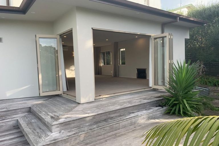 Photo of property in 28b Bevyn Street, Castor Bay, Auckland, 0620