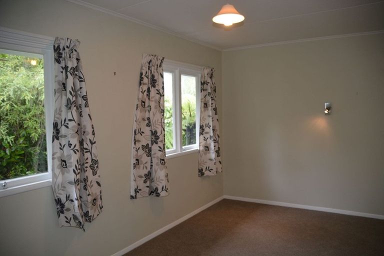 Photo of property in 12 Cheshire Street, Wilton, Wellington, 6012