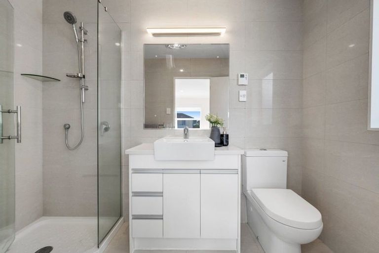 Photo of property in 24 Castlederg Drive, Flat Bush, Auckland, 2019