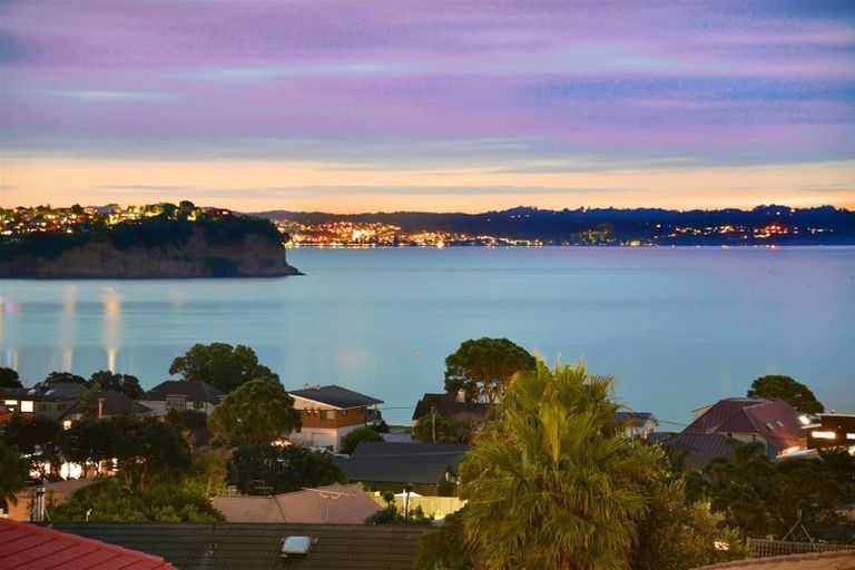 Photo of property in 972 Whangaparaoa Road, Manly, Whangaparaoa, 0930