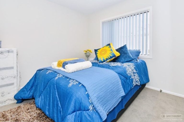Photo of property in 54c Cambridge Terrace, Papatoetoe, Auckland, 2025
