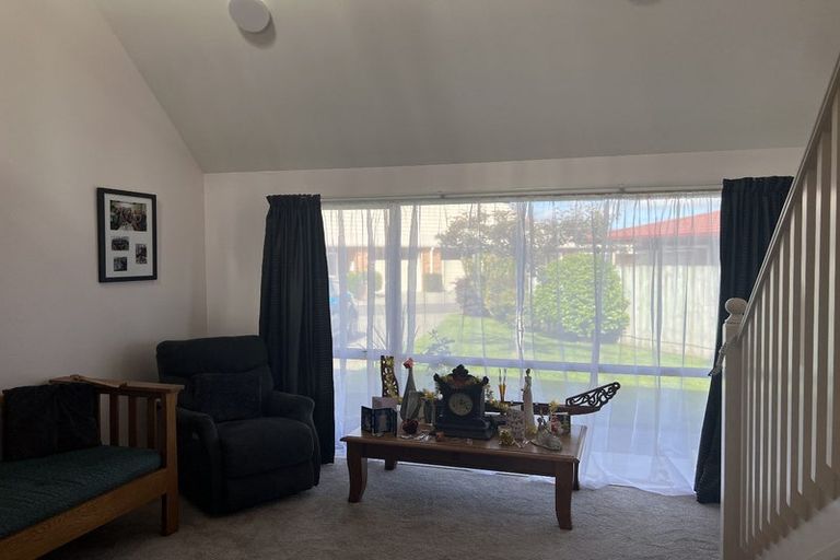 Photo of property in Rangeview Villas, 23/9 Fuller Close, Levin, 5510