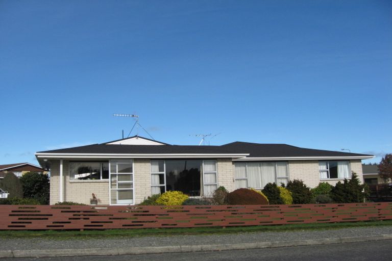 Photo of property in 13 Hamilton Avenue, Winton, 9720