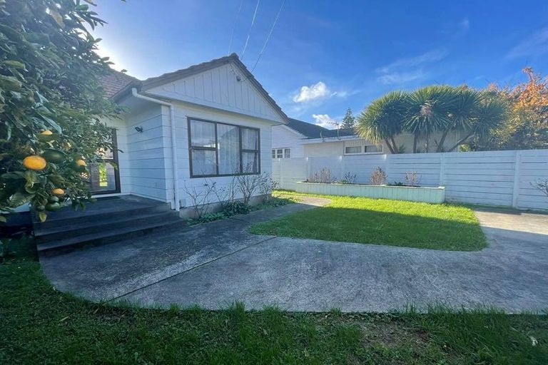 Photo of property in 11a Mahoe Street, Hutt Central, Lower Hutt, 5010