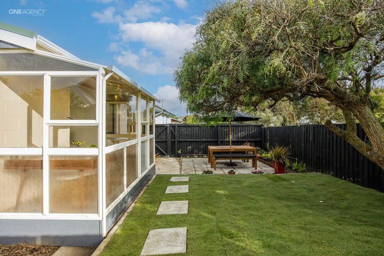 Photo of property in 2/5 Howe Street, New Brighton, Christchurch, 8083