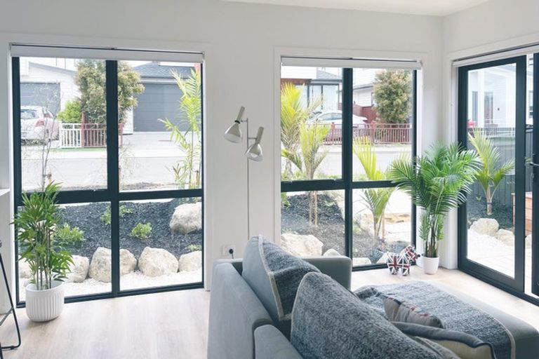 Photo of property in 32 Tai Crescent, Hobsonville, Auckland, 0616