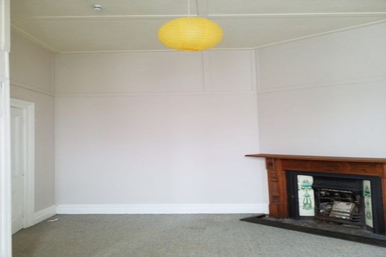 Photo of property in 11 Vogel Street, Mount Victoria, Wellington, 6011