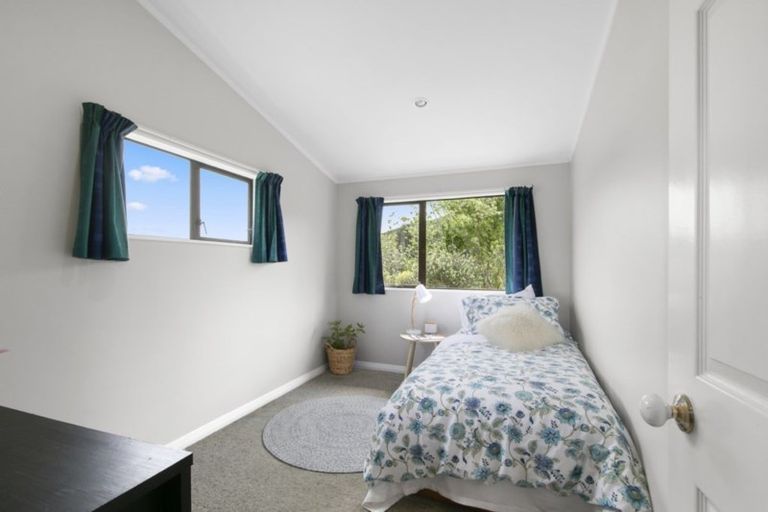 Photo of property in 51 Kaitangata Crescent, Kelson, Lower Hutt, 5010
