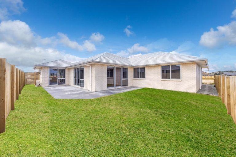 Photo of property in 13 Pukaki Place, Baverstock, 3200