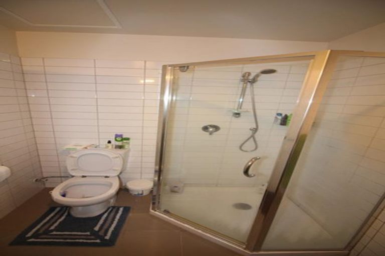 Photo of property in Bella Vista, 2c/84 Gunner Drive, Te Atatu Peninsula, Auckland, 0610