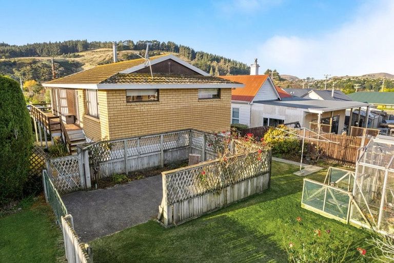 Photo of property in 11 Hall Road, Sawyers Bay, Port Chalmers, 9023
