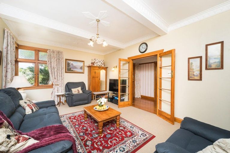 Photo of property in 61 Victoria Avenue, Palmerston North, 4410