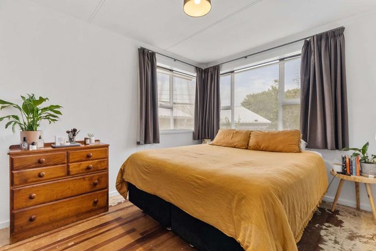 Photo of property in 22 Parry Road, Mount Wellington, Auckland, 1062