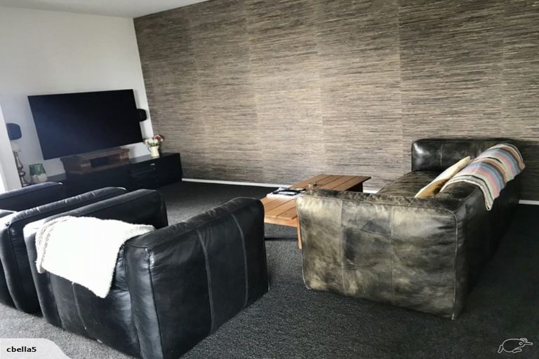 Photo of property in 9a Baring Terrace, Strandon, New Plymouth, 4312