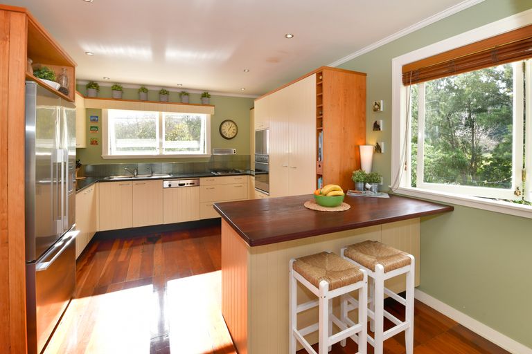 Photo of property in 84 Puhoi Road, Puhoi, Warkworth, 0994