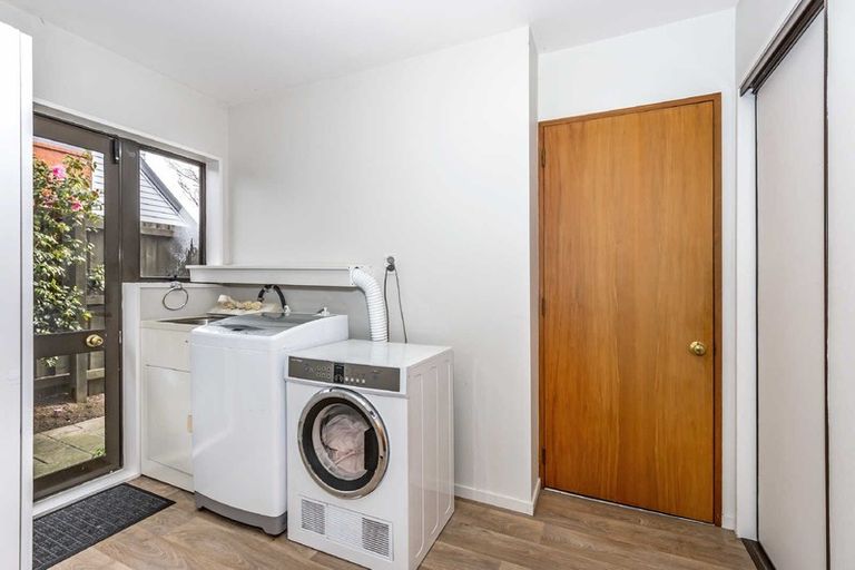 Photo of property in 1/4 Parkwood Place, Parklands, Christchurch, 8083