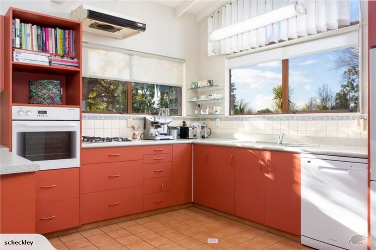 Photo of property in 122 Colombo Road, Masterton, 5810