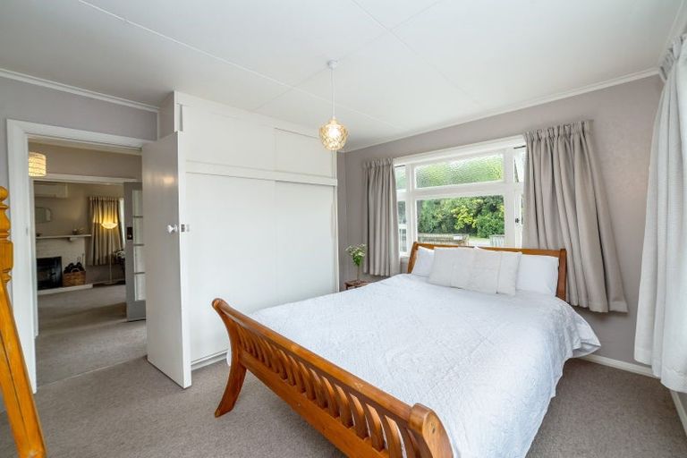 Photo of property in 12a Kuratawhiti Street, Greytown, 5712