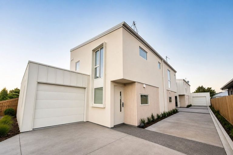 Photo of property in 2/36 Evesham Crescent, Spreydon, Christchurch, 8024