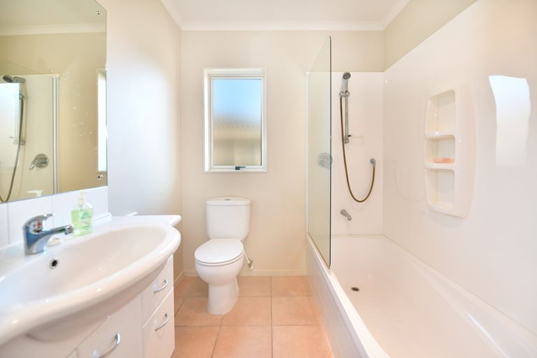 Photo of property in 69b Riverside Road, Orewa, 0931