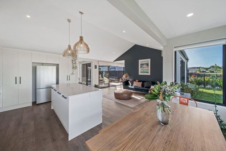 Photo of property in 2 Preferred Lane, Halswell, Christchurch, 8025