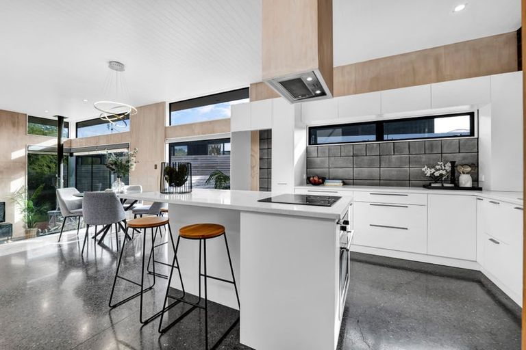 Photo of property in 82d Smart Road, Glen Avon, New Plymouth, 4312