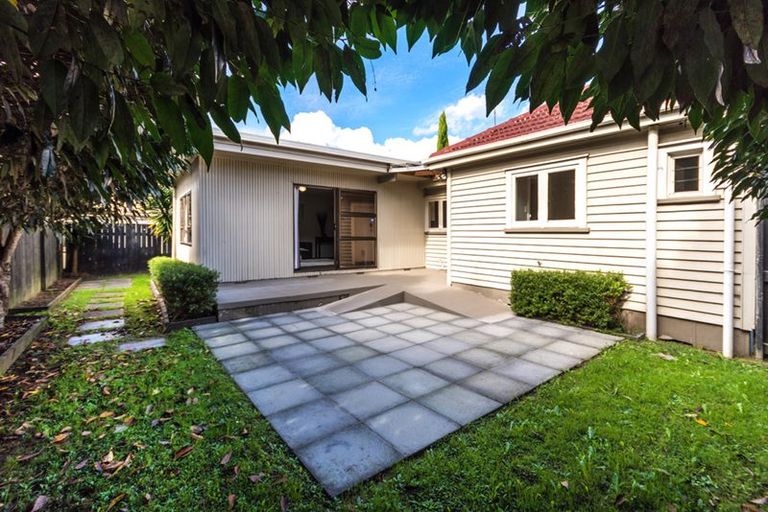 Photo of property in 62 Settlement Road, Papakura, 2110