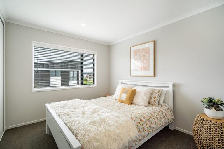 Photo of property in 2 Chaffinch Road, Hobsonville, Auckland, 0616