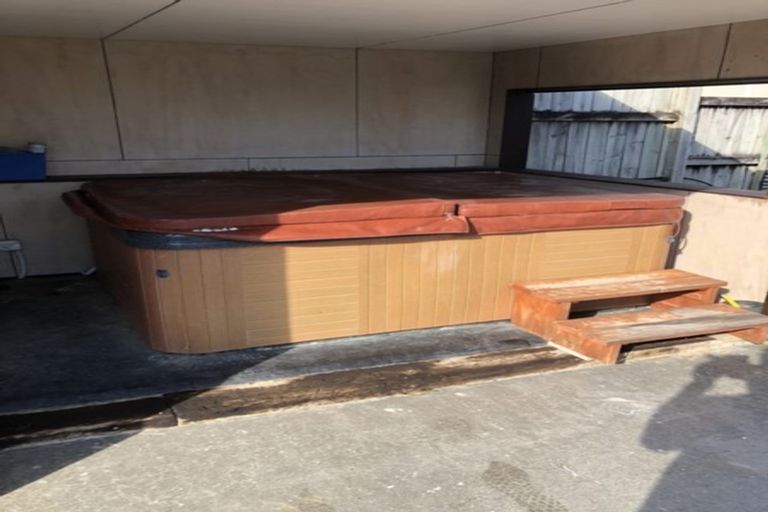 Photo of property in 12 Caversham Drive, Rototuna, Hamilton, 3210