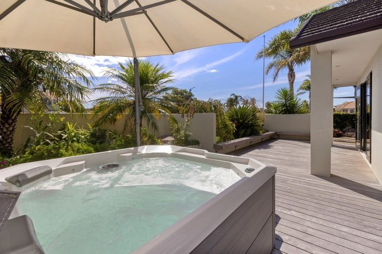 Photo of property in 2 Santa Monica Drive, Papamoa Beach, Papamoa, 3118