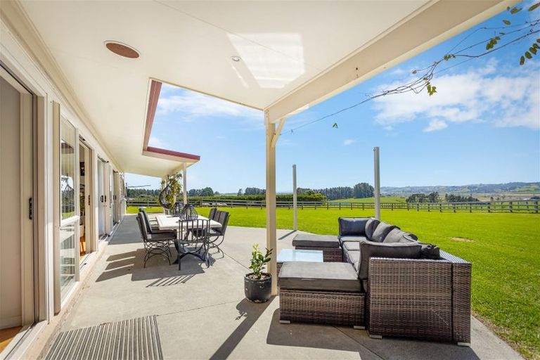 Photo of property in 135c Hutchinson Road, Helensville, 0875