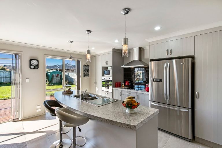 Photo of property in 6 Searle Drive, Patumahoe, Pukekohe, 2679