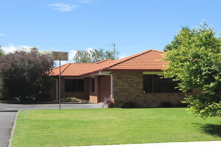 Photo of property in 6 Bronte Place, Leamington, Cambridge, 3432