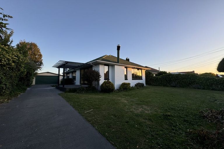 Photo of property in 37 Springbank Street, Bryndwr, Christchurch, 8053