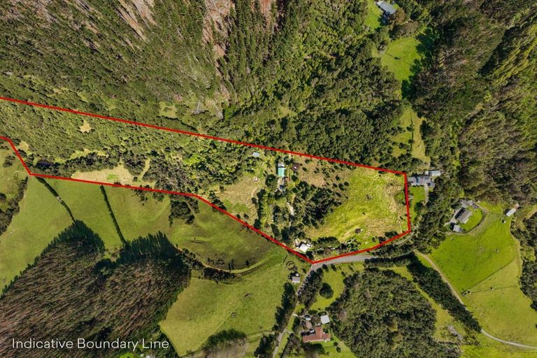 Photo of property in 169 Mcleod Road, South Head, Helensville, 0874