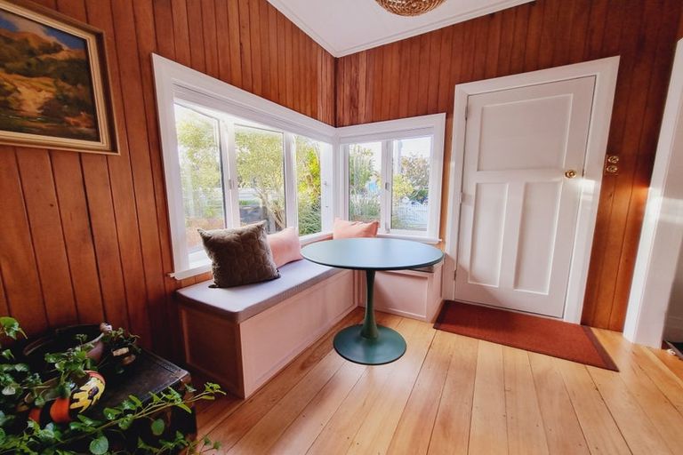 Photo of property in 11 Kauri Street, Eastbourne, Lower Hutt, 5013