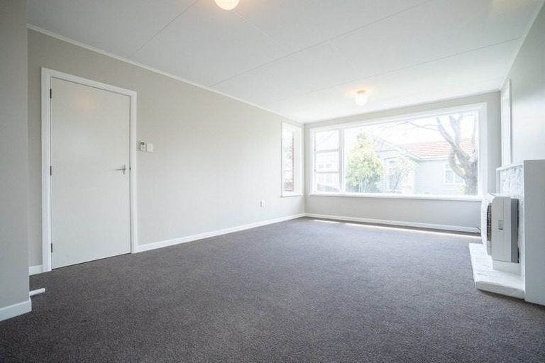 Photo of property in 655 Featherston Street, Roslyn, Palmerston North, 4414