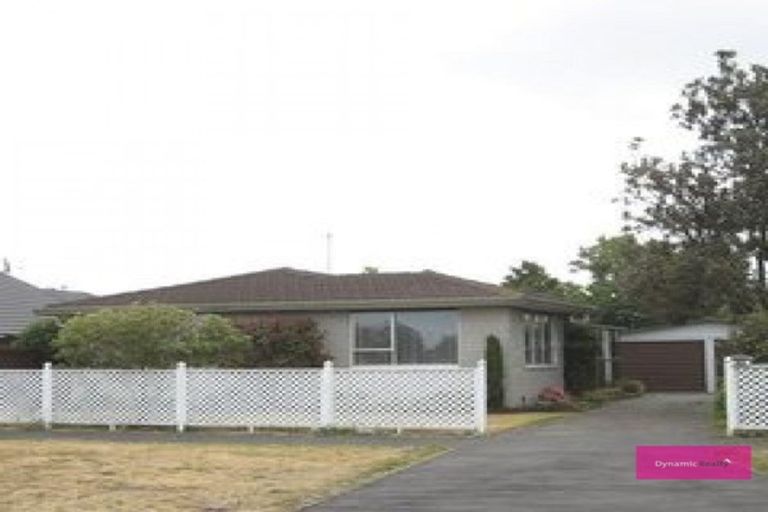 Photo of property in 120 Inwoods Close, Parklands, Christchurch, 8083