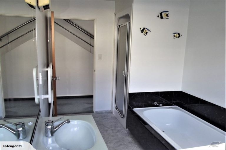 Photo of property in 12c Parris Street, Moturoa, New Plymouth, 4310