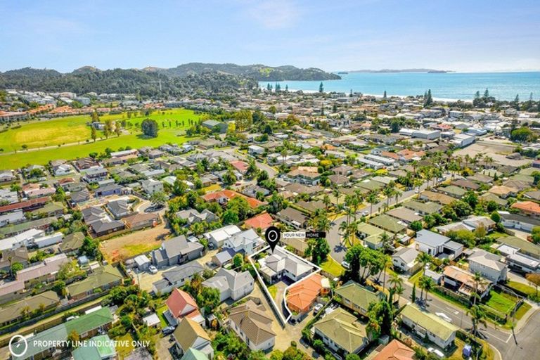 Photo of property in 46 Doment Crescent, Orewa, 0931