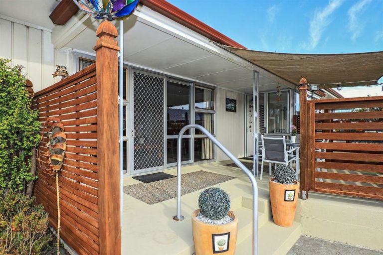 Photo of property in 17 Laurent Place, Greenmeadows, Napier, 4112