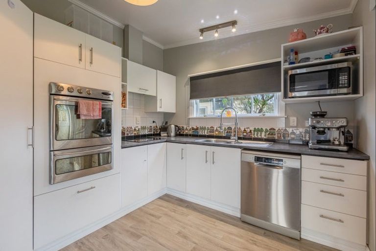 Photo of property in 12 Brogden Street, Otane, 4202