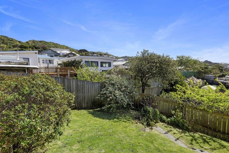 Photo of property in 22 Waikato Street, Island Bay, Wellington, 6023