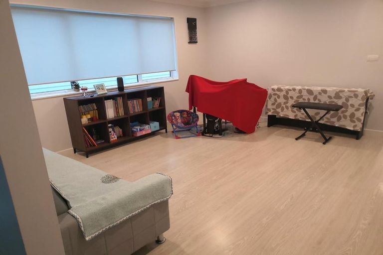 Photo of property in 55 Donegal Park Drive, Flat Bush, Auckland, 2019