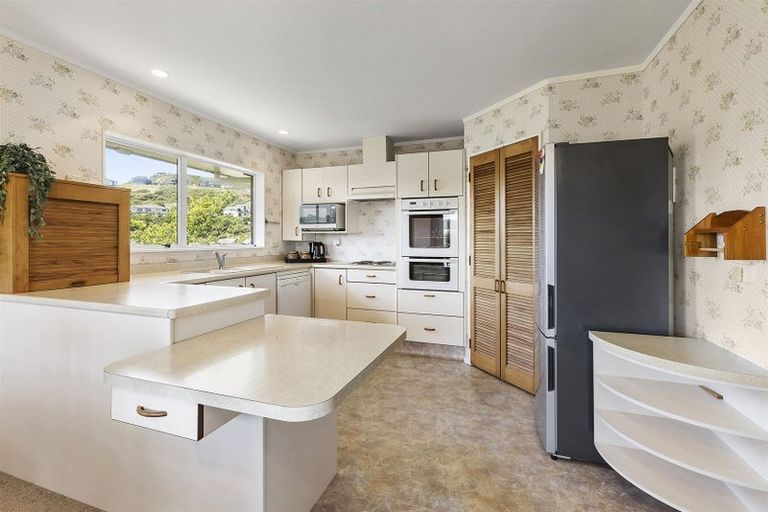 Photo of property in 17 Latitude Close, Whitby, Porirua, 5024