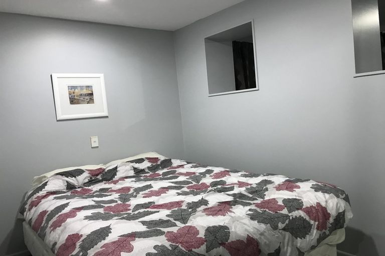 Photo of property in Terrace Garden Apartments, 1e/120 The Terrace, Wellington Central, Wellington, 6011