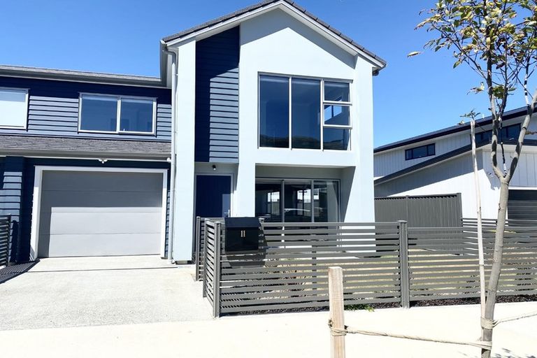 Photo of property in 11 Torea Place, Kenepuru, Porirua, 5022