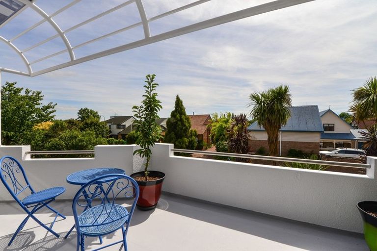 Photo of property in 18b Burn-murdoch Street, St Andrews, Hamilton, 3200