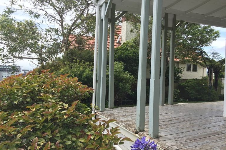 Photo of property in 81 Bolton Street, Kelburn, Wellington, 6012